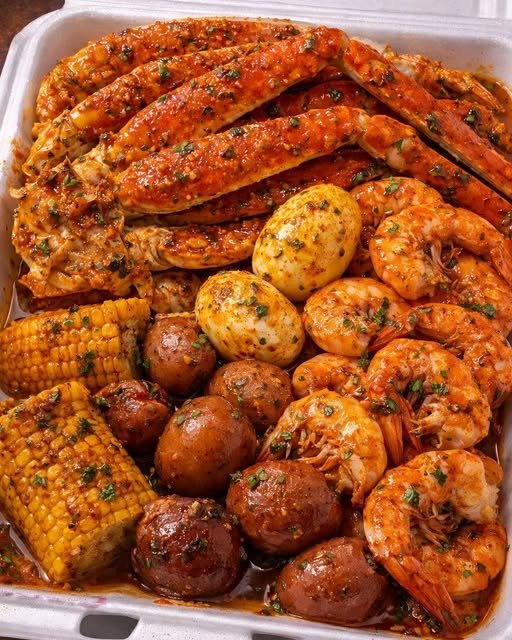 An image of Spicy Cajun Seafood Boil Platter Crowd Pleaser Recipe & Pro Tips